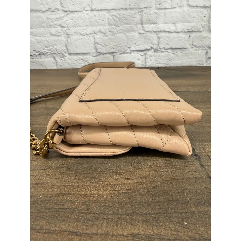 Tory Burch tory burch